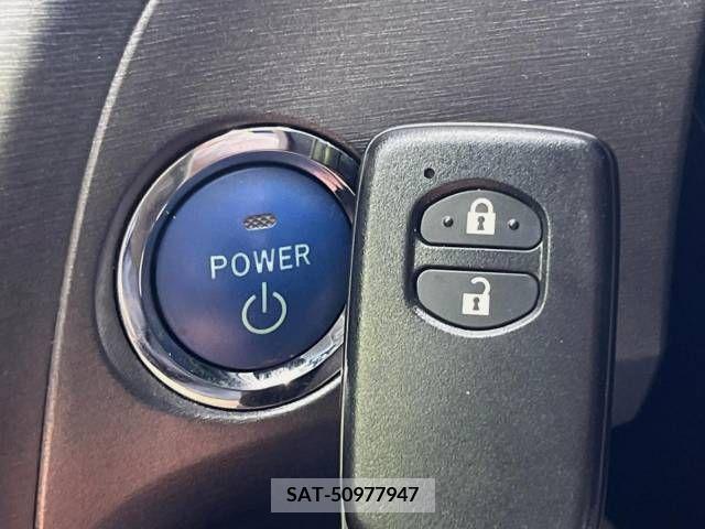 Toyota PRIUS 2015-04 378709-5