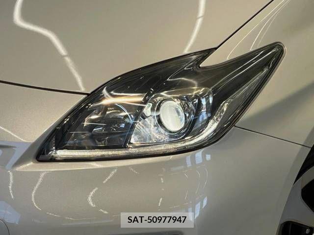 Toyota PRIUS 2015-04 378709-11