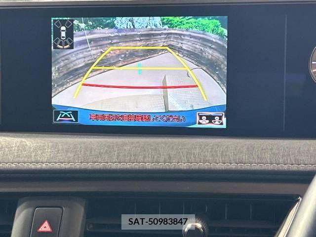 Lexus UX 2019-02 275900-3
