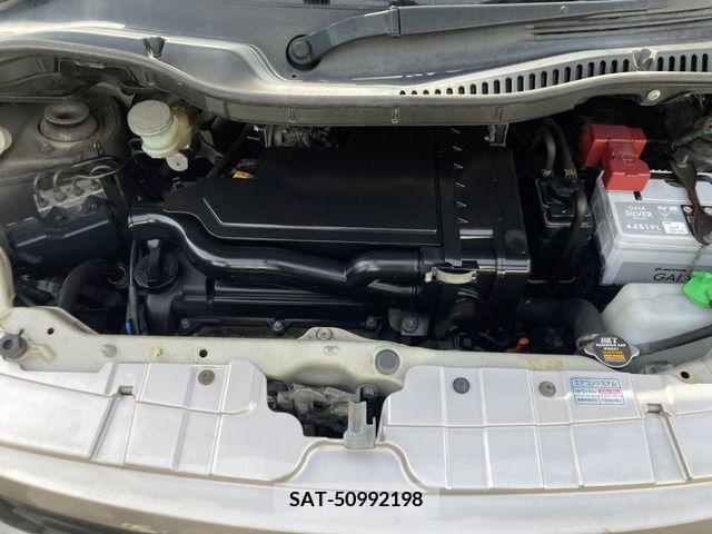 Nissan ROOX 2010-06 297954-9