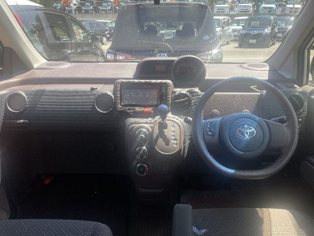Toyota PORTE 2015-01 9751-2
