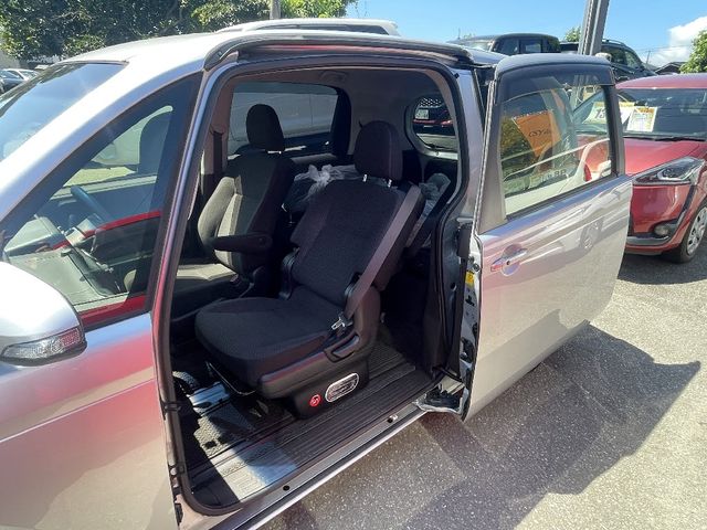 Toyota PORTE 2015-01 9751-27