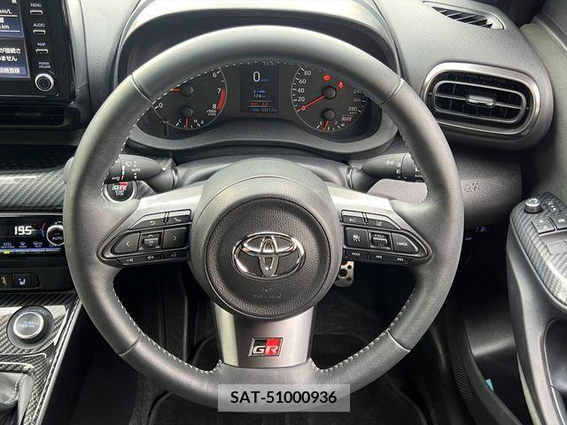 Toyota YARIS 2020-10 270776-2