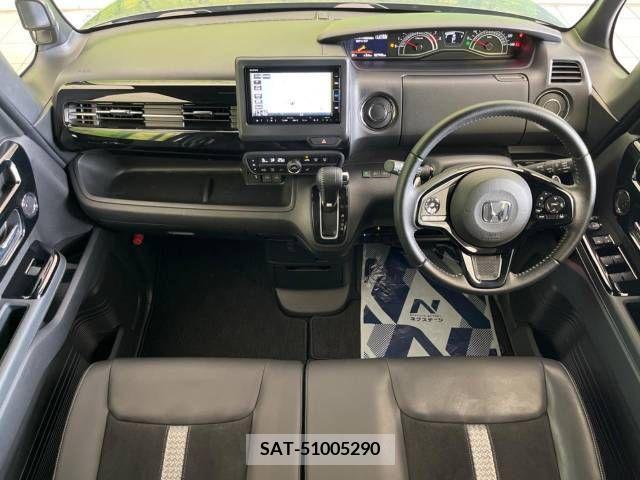 Honda N BOX CUSTOM 2021-08 307245-1