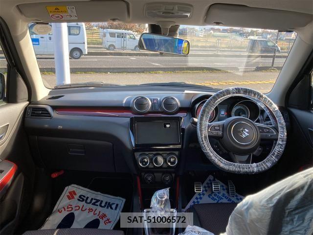 Suzuki SWIFT 2022-03 208607-5