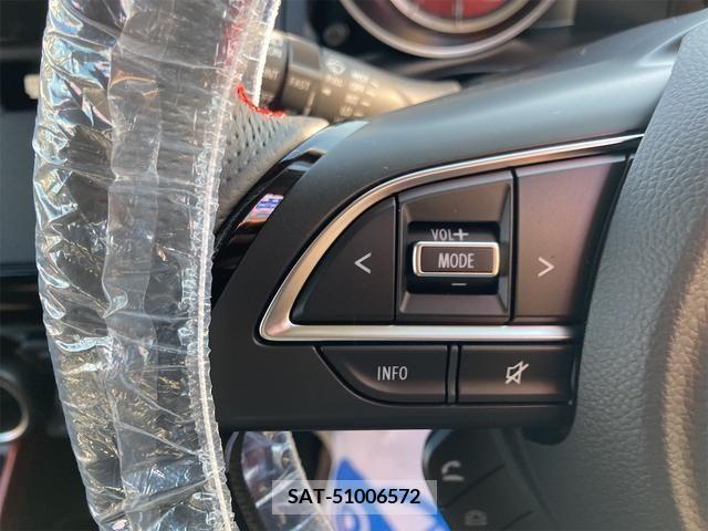 Suzuki SWIFT 2022-03 208607-7