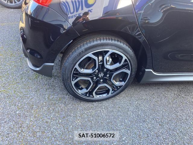 Suzuki SWIFT 2022-03 208607-25