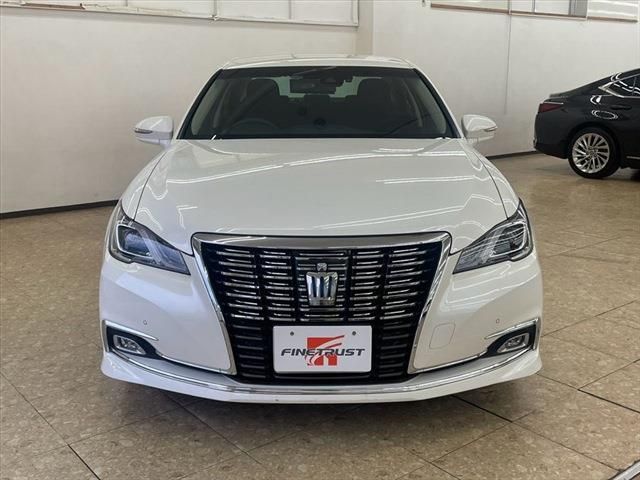 Toyota CROWN SEDAN 2016-10 27195-1