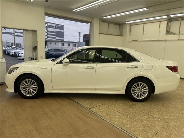Toyota CROWN SEDAN 2016-10 27195-7