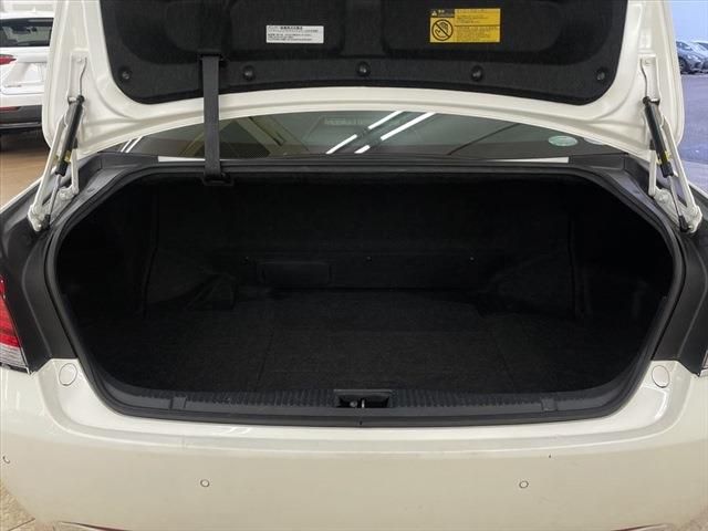 Toyota CROWN SEDAN 2016-10 27195-23