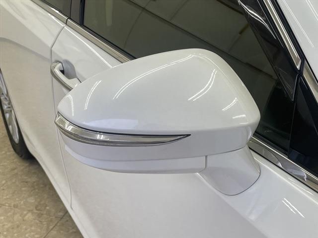 Toyota CROWN SEDAN 2016-10 27195-13