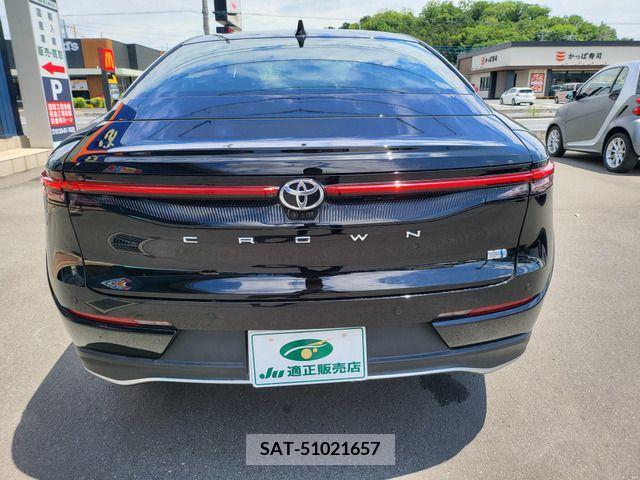 Toyota CROWN 2022-12 264960-5