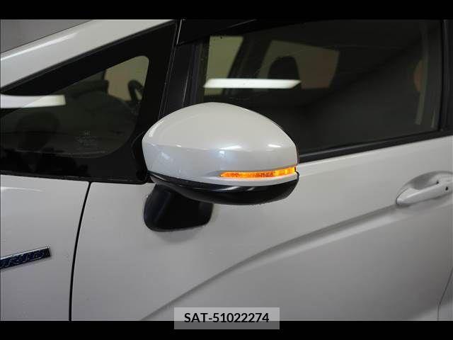 Honda FIT HYBRID 2017-08 374421-5