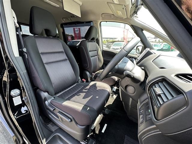 Nissan SERENA 2017-02 19411-22