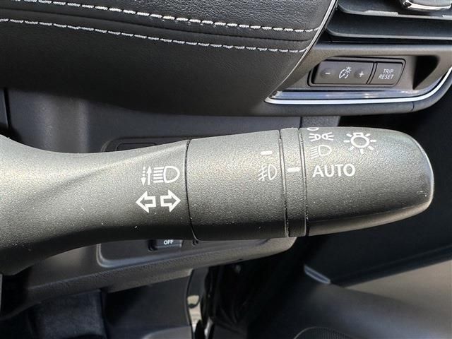 Nissan SERENA 2017-02 19411-16