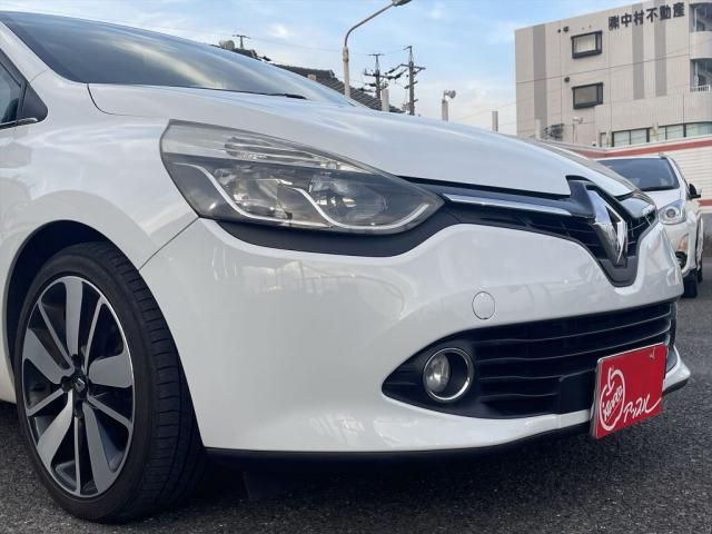 Renault LUTECIA 2013-10 180906-11