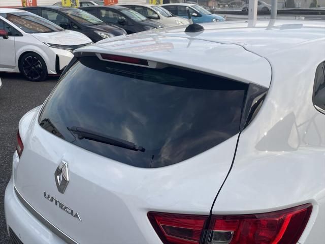 Renault LUTECIA 2013-10 180906-15