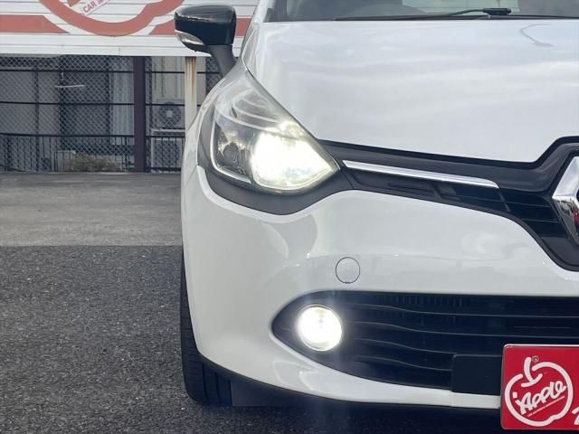 Renault LUTECIA 2013-10 180906-19