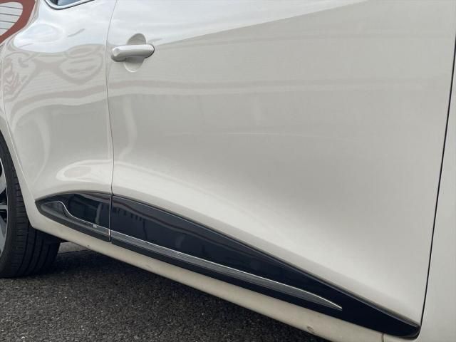 Renault LUTECIA 2013-10 180906-23