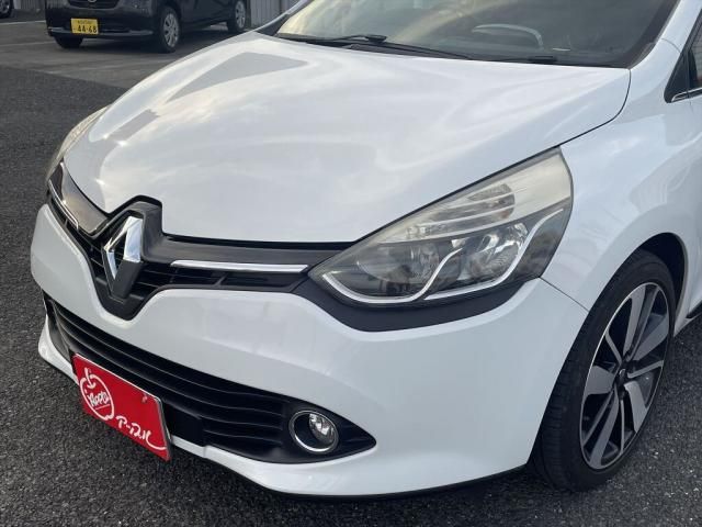 Renault LUTECIA 2013-10 180906-10