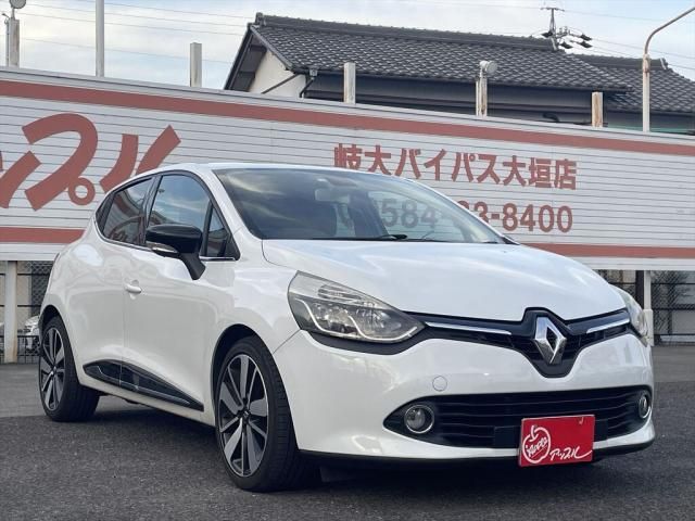Renault LUTECIA 2013-10 180906-5