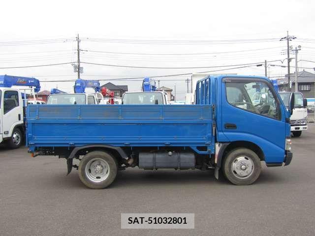 Hino DUTRO 2006-07 320373-0