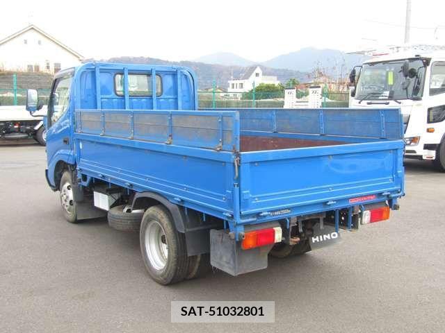 Hino DUTRO 2006-07 320373-3