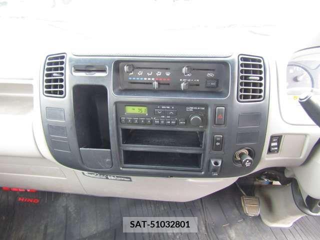 Hino DUTRO 2006-07 320373-9