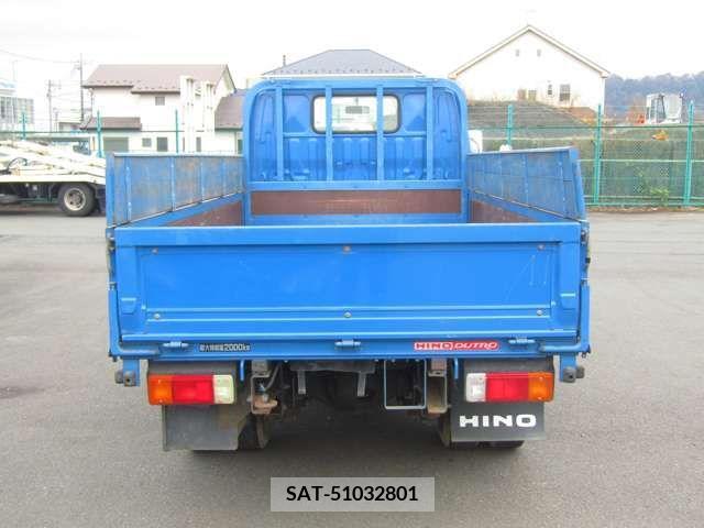 Hino DUTRO 2006-07 320373-2