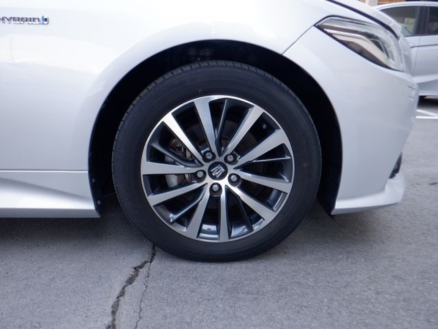 Toyota CROWN SEDAN 2018-08 4666-17
