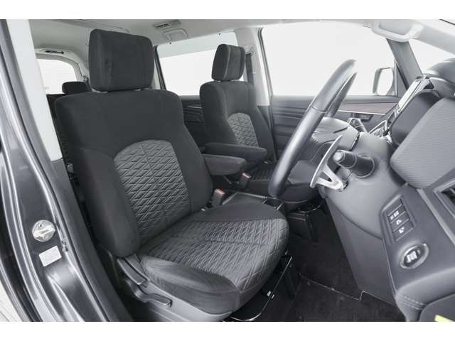 Mitsubishi DELICA D5 2019-08 16412-5