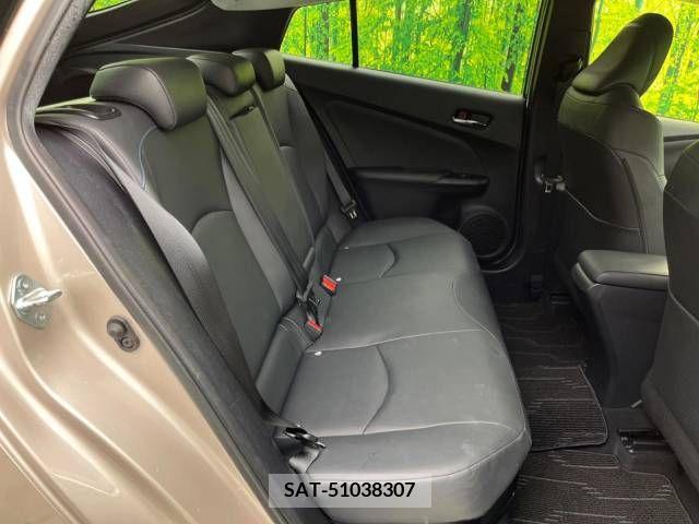 Toyota PRIUS 2016-01 229914-9