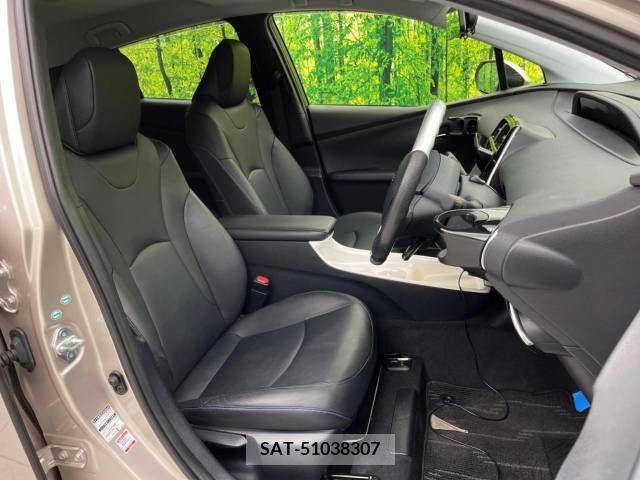 Toyota PRIUS 2016-01 229914-8