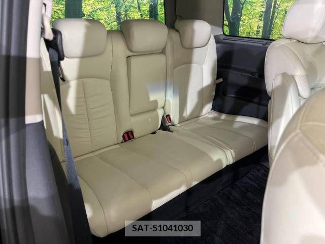 Nissan ELGRAND 2012-11 385044-11