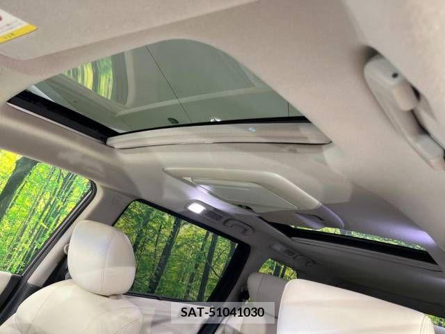 Nissan ELGRAND 2012-11 385044-2