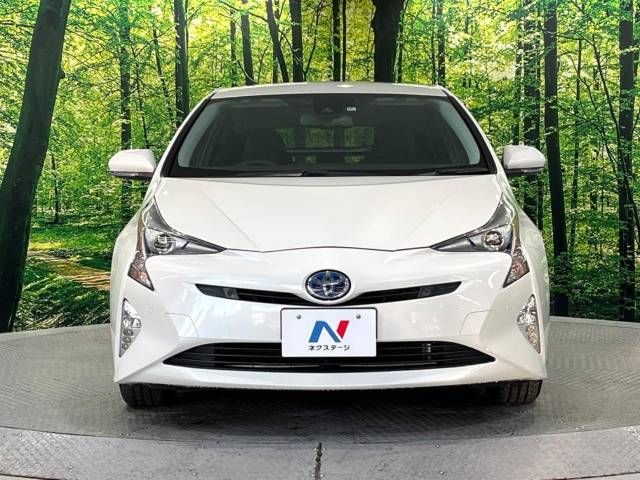 Toyota PRIUS 2018-10 187059-14