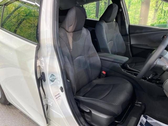 Toyota PRIUS 2018-10 187059-8