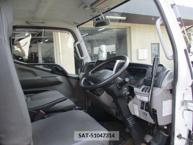 Mitsubishi CANTER 2016-06 200527-16
