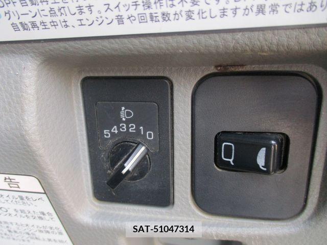 Mitsubishi CANTER 2016-06 200527-19