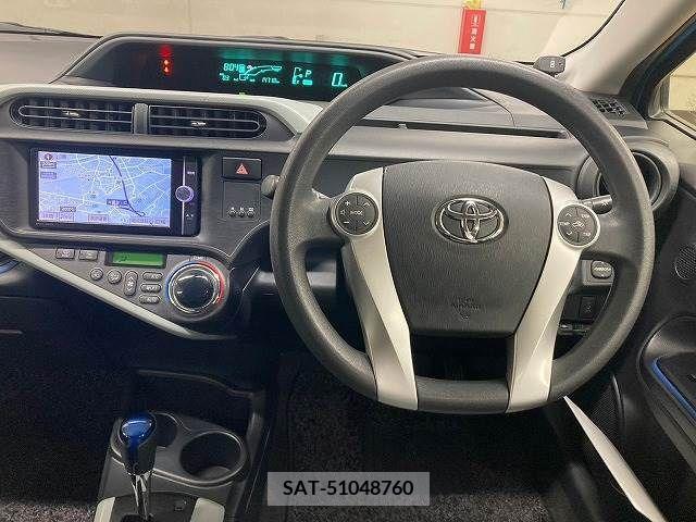 Toyota AQUA 2013-08 292178-12