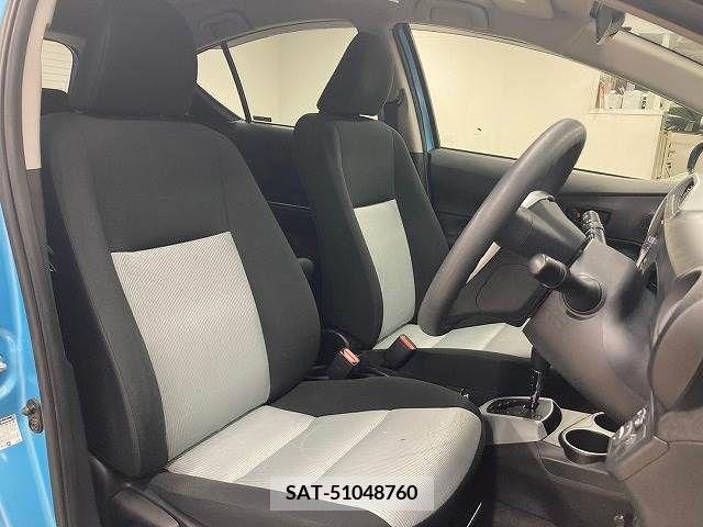 Toyota AQUA 2013-08 292178-7