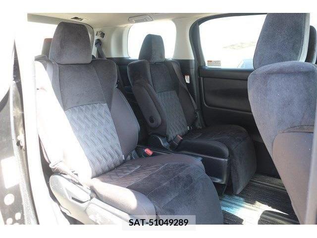 Toyota VELLFIRE 2018-11 214178-13