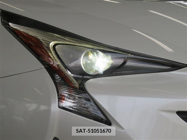Toyota PRIUS 2017-07 205807-14