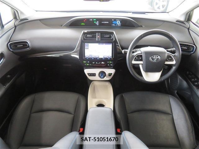 Toyota PRIUS 2017-07 205807-5