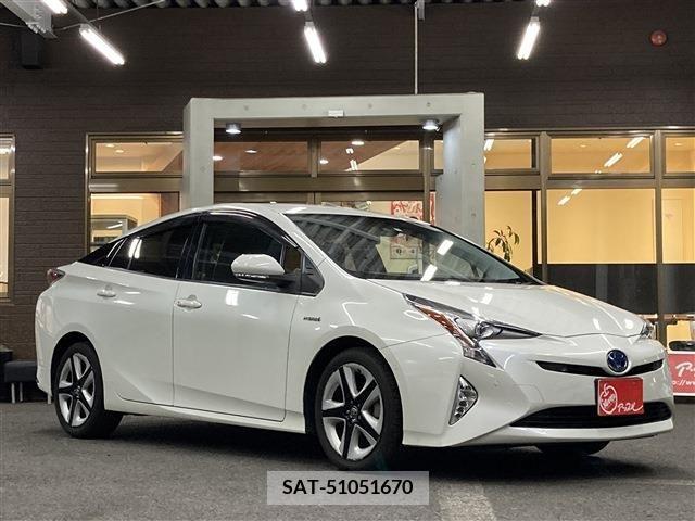 Toyota PRIUS 2017-07 205807-2