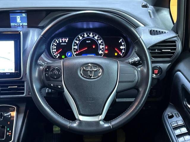 Toyota VOXY 2015-01 15494-11