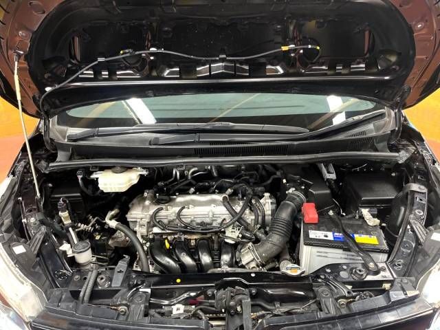 Toyota VOXY 2015-01 15494-18