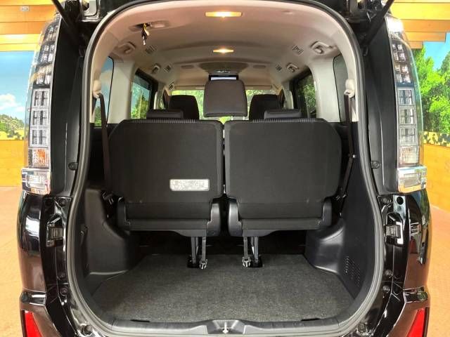 Toyota VOXY 2015-01 15494-12