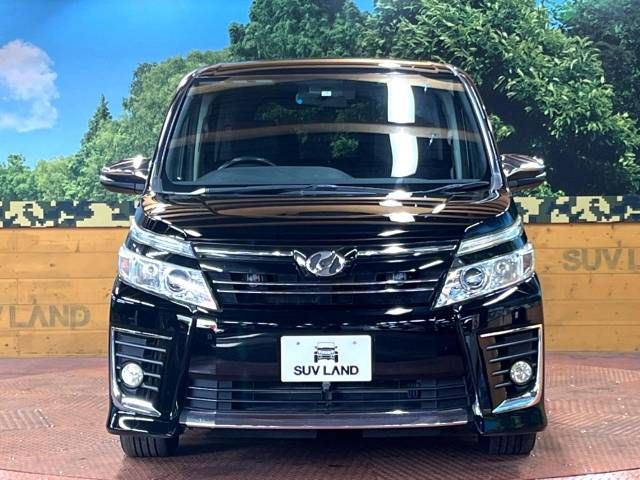 Toyota VOXY 2015-01 15494-15