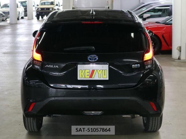 Toyota AQUA 2021-08 260787-5